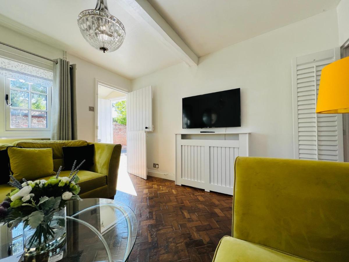 Bridewell Cottage In The Heart Of Tenterden - Pass The Keys Luaran gambar
